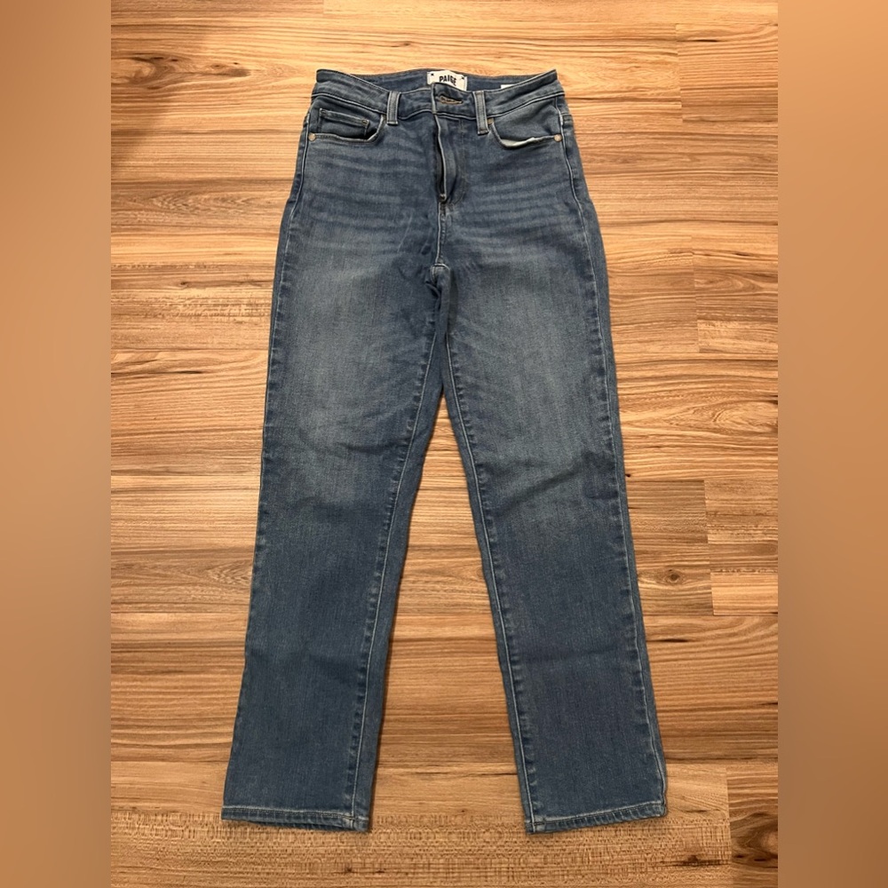Paige Hoxton Slim Crop 25